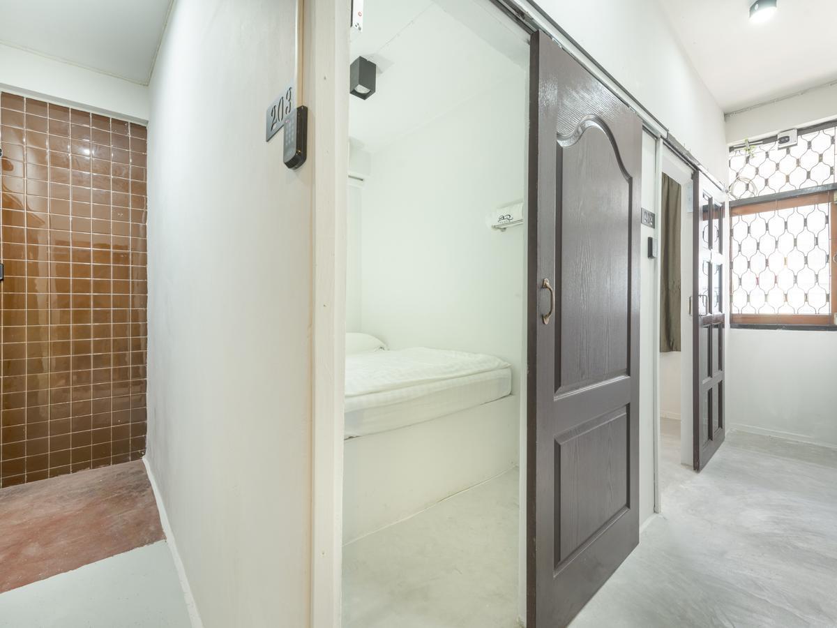 Sloth Hostel Khaosan Бангкок Номер фото